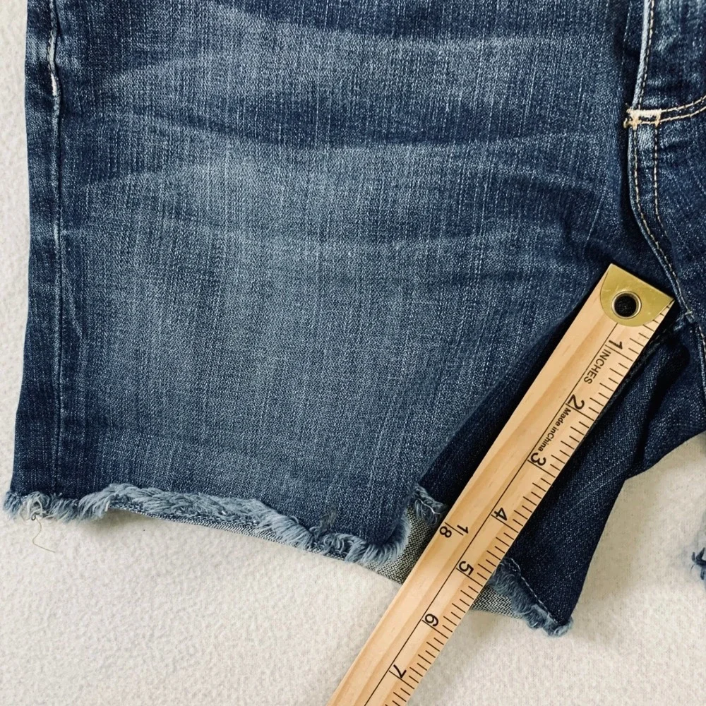 Paige Denim Shorts Women's Size 26 Dark Wash Blue Low‎ Rise Raw Hem 5